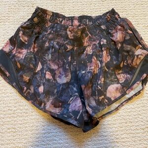lululemon hotty hot shorts
